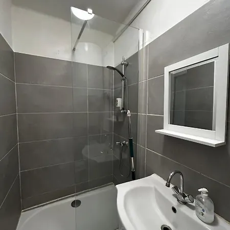 Apartment T2 A Proximite Du Port La Ciotat